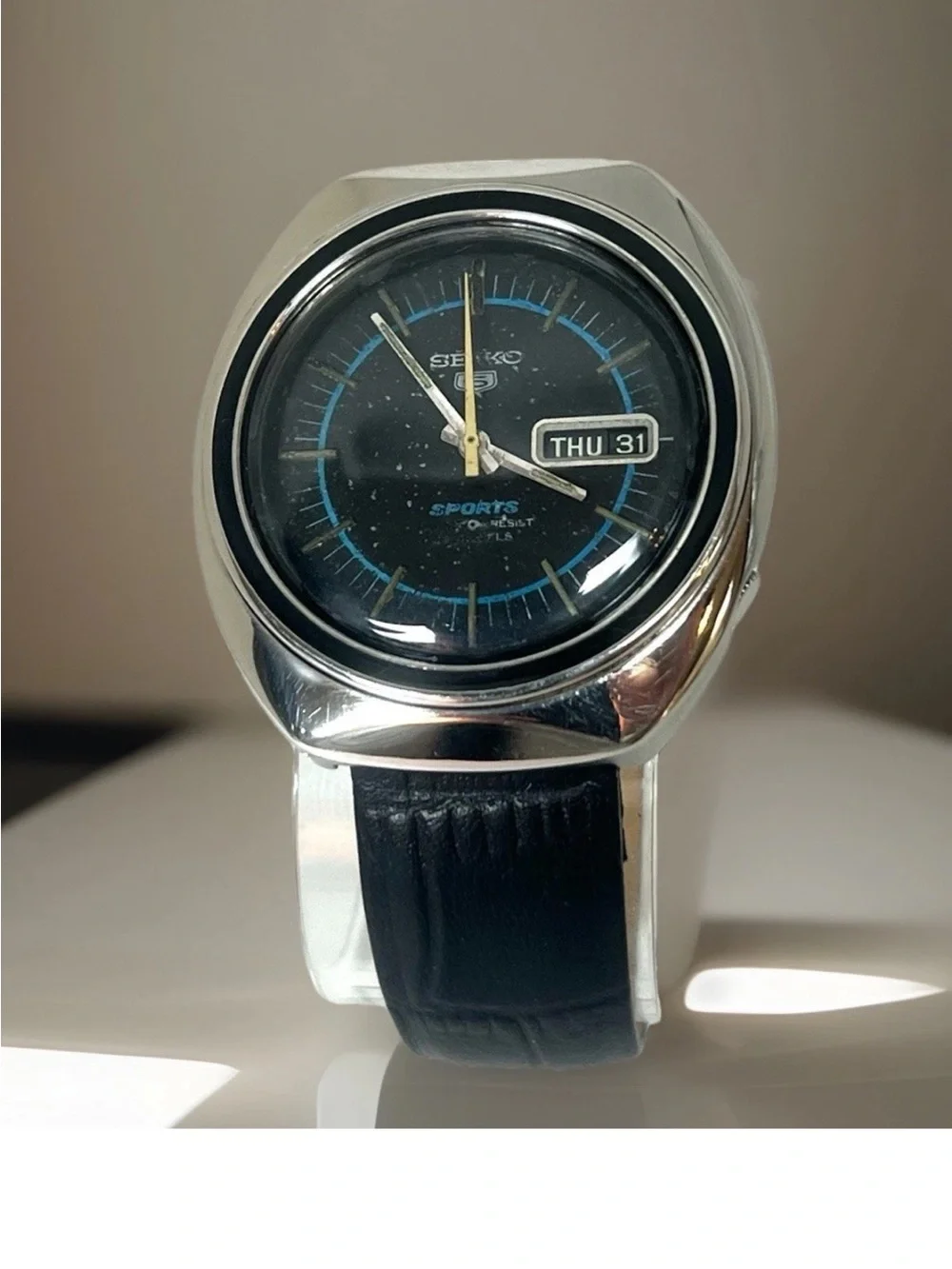 Seiko Men's Black rare Dial Automatic Sports Watch vintage